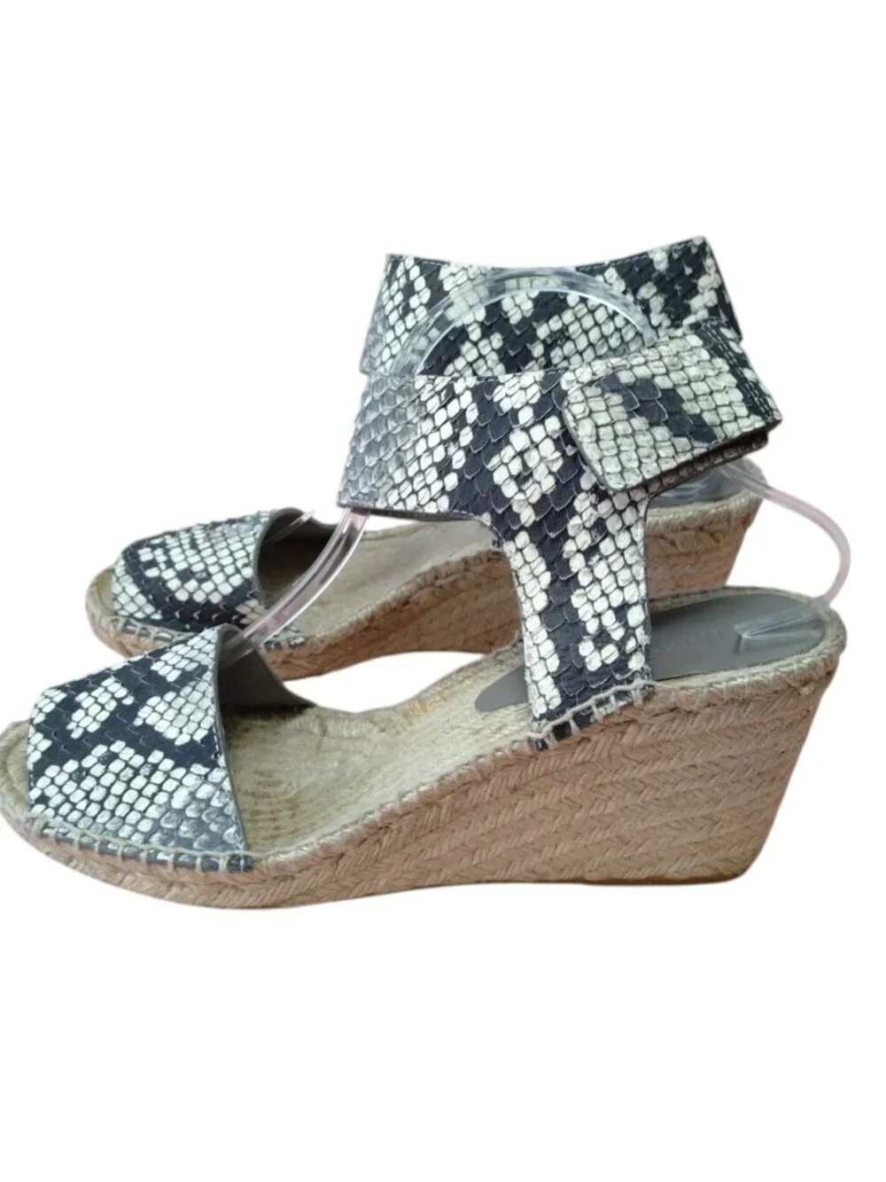 VINCE Sophie Snakeskin Leather Espadrille 3.5